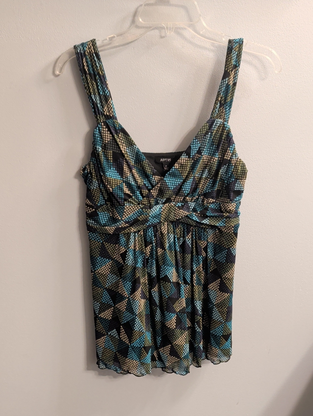 🍉Apt. 9 Black, Blue & Green Geometric Camisole